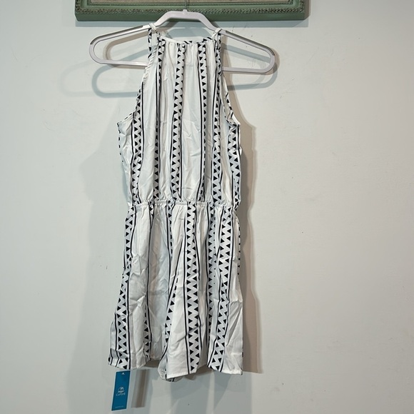 Cupshe bohemian arrow Black and White romper shorts women’s size medium new - Picture 6 of 7